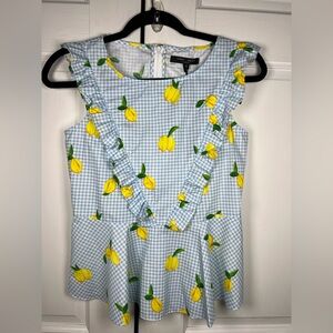NWT Romeo & Juliet and Couture Lemon Print Ruffle Hem Sleeveless Top Size Small